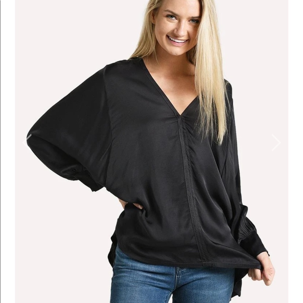 STARK X BELL SLEEVE TOP